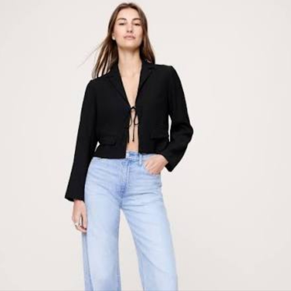 Banana Republic Crinkle Front-tie Cropped Blazer In Black